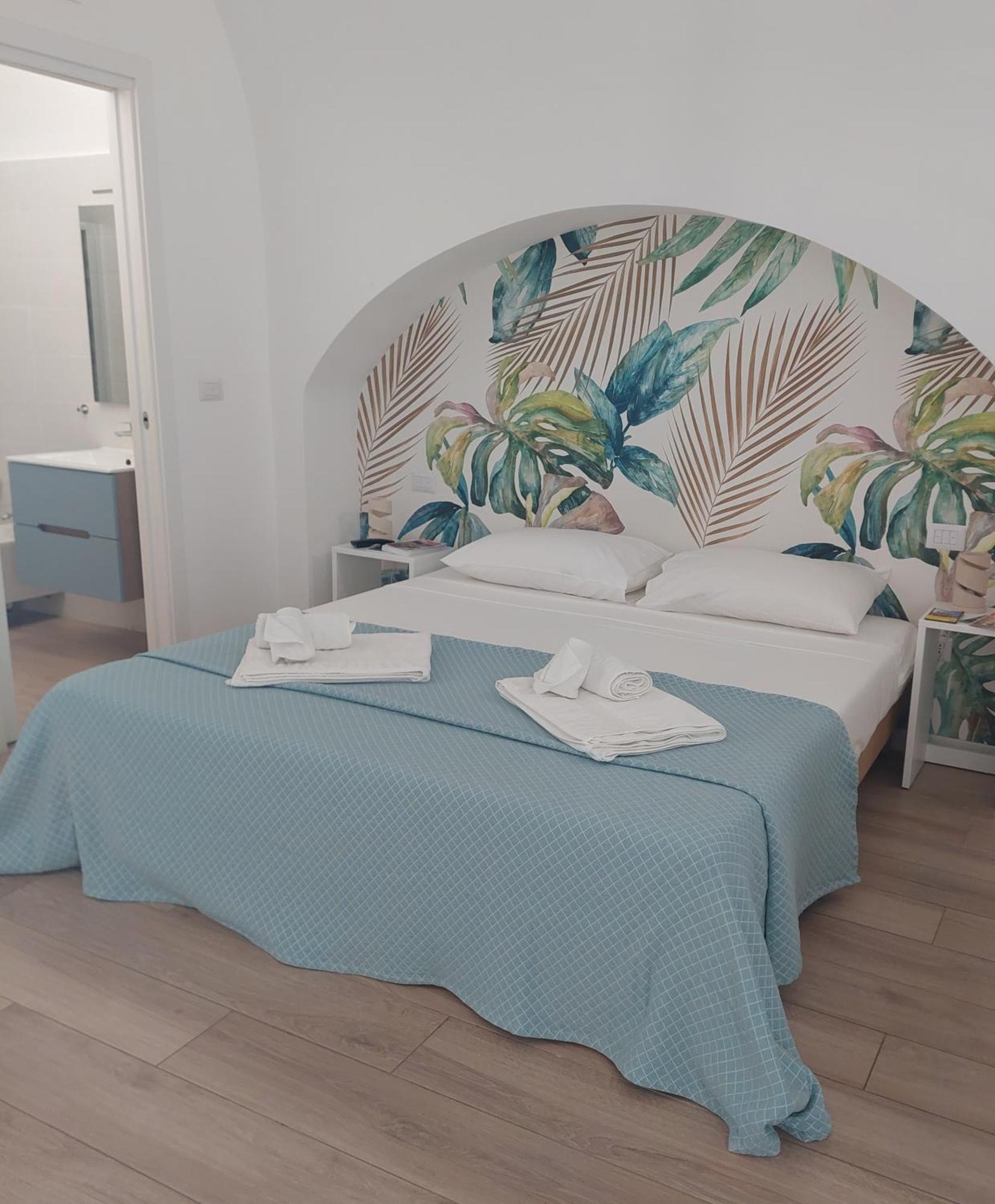 1820 Mare Apartment Molfetta Bagian luar foto